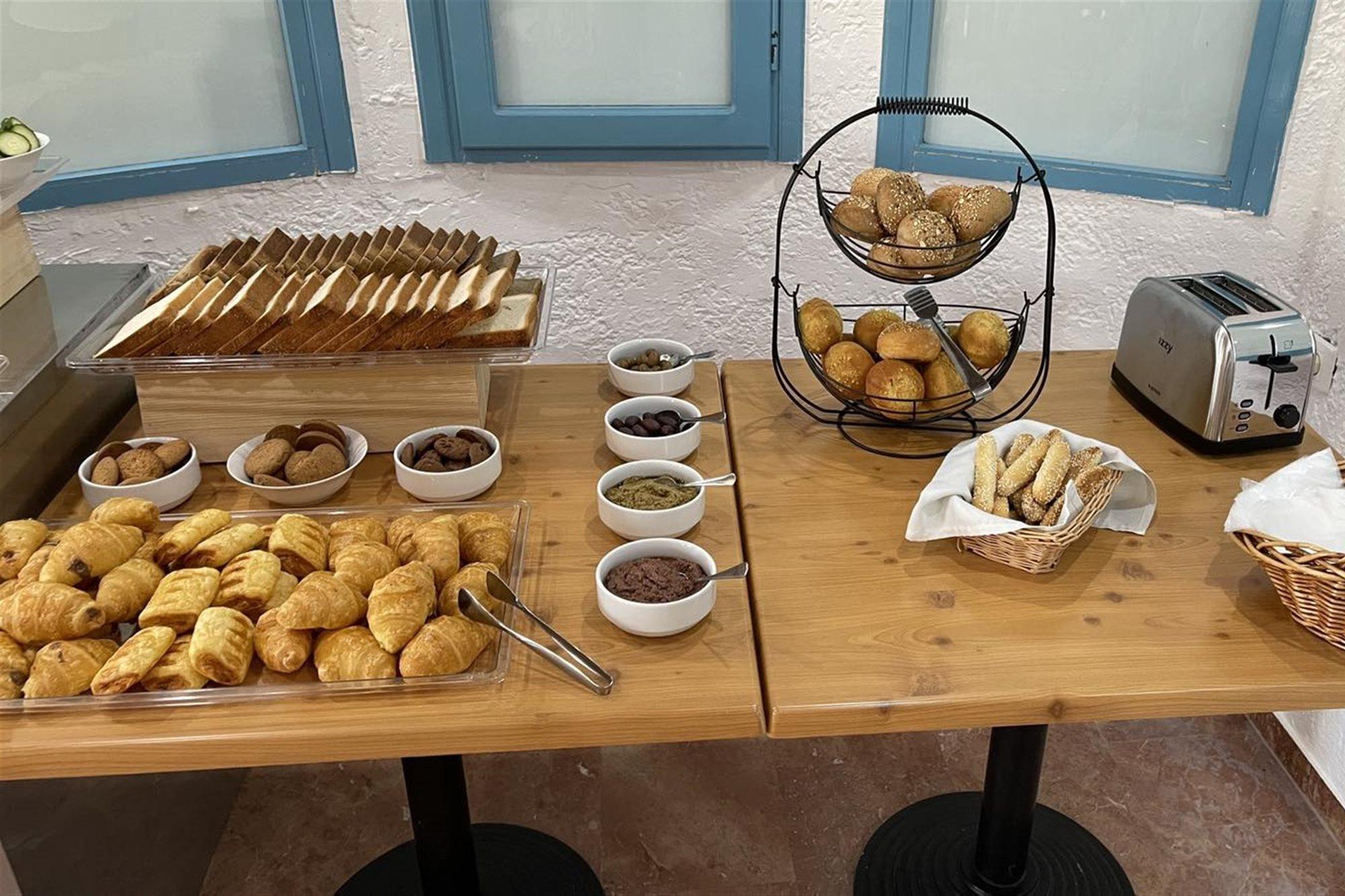 Nikos Hotel Malia Eksteriør bilde