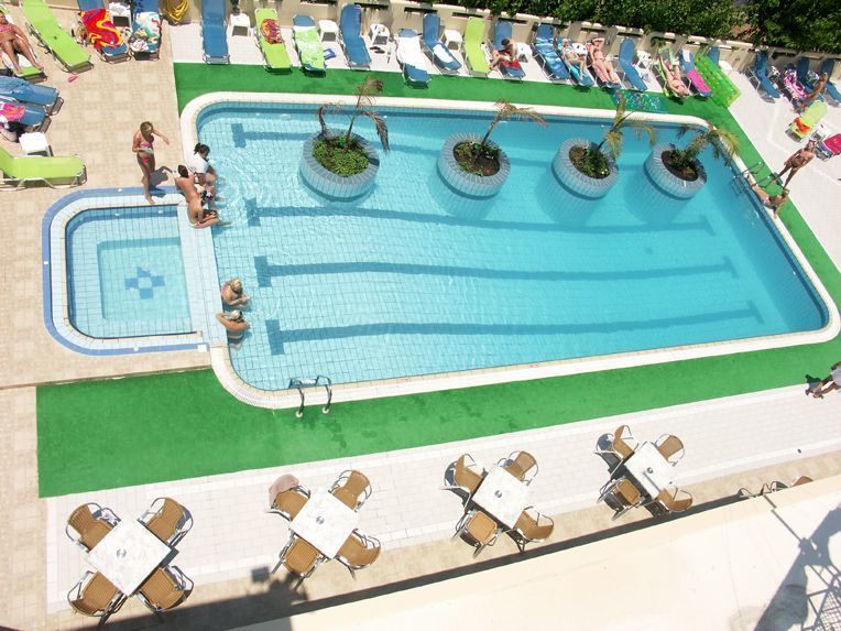 Nikos Hotel Malia Eksteriør bilde