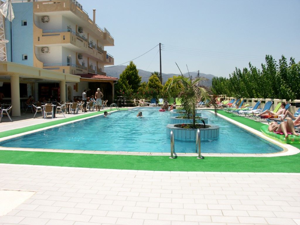 Nikos Hotel Malia Eksteriør bilde