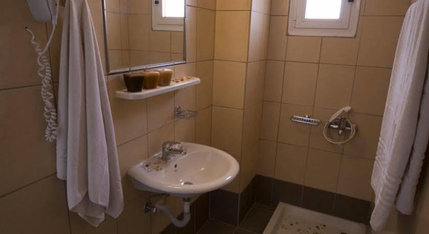 Nikos Hotel Malia Eksteriør bilde